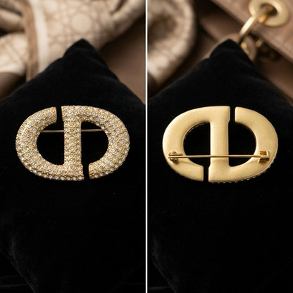 CD Broş | Premium
